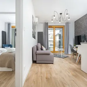 Apartament Of The Kings-silver No 2- Lubelska 10, Kraków