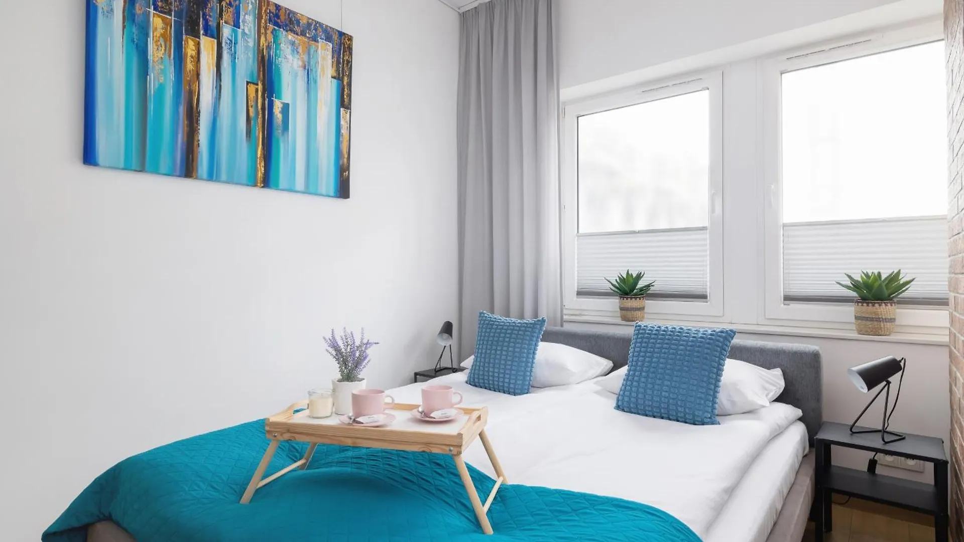 Apartment Turquoise Studio With Balcony & Air Conditioning Krakow By Noclegi Renters