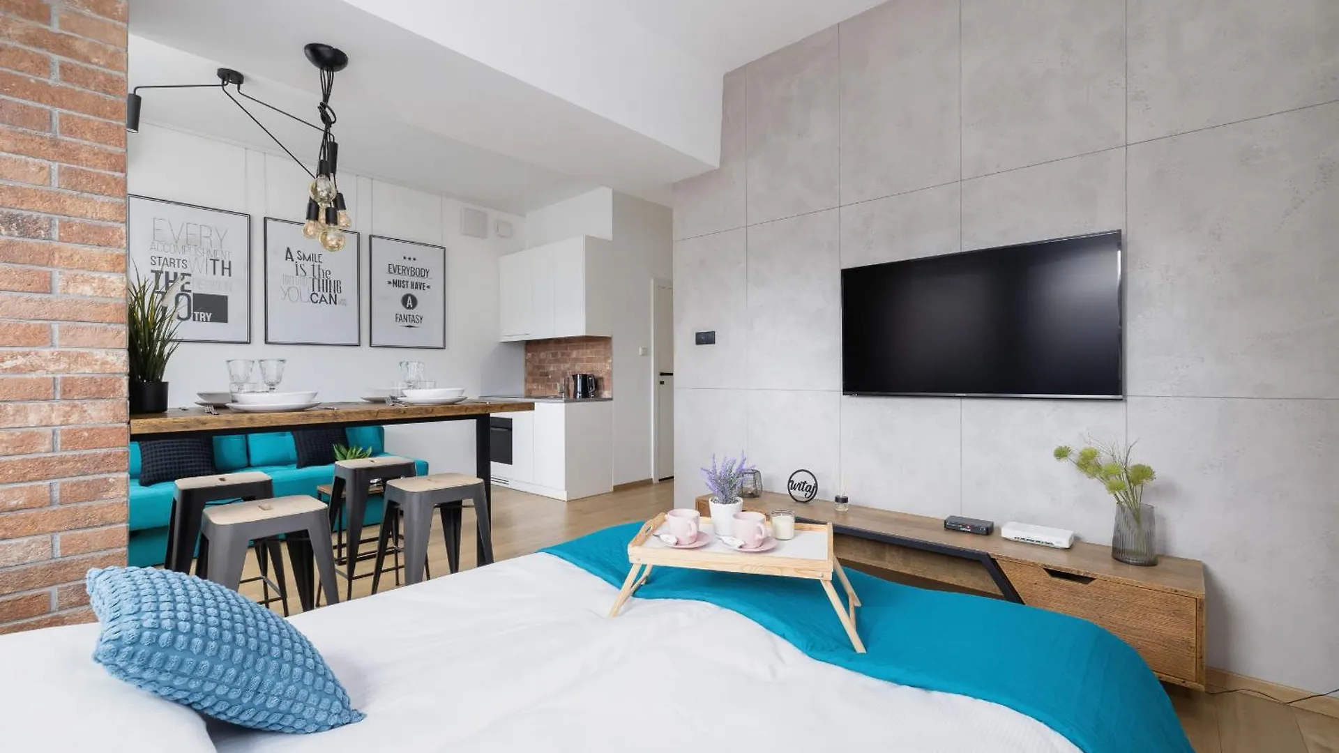 Turquoise Studio With Balcony & Air Conditioning Krakow By Noclegi Renters Poland